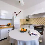 Da Lia Momjan