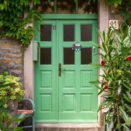 Da Lia Apartment Momjan